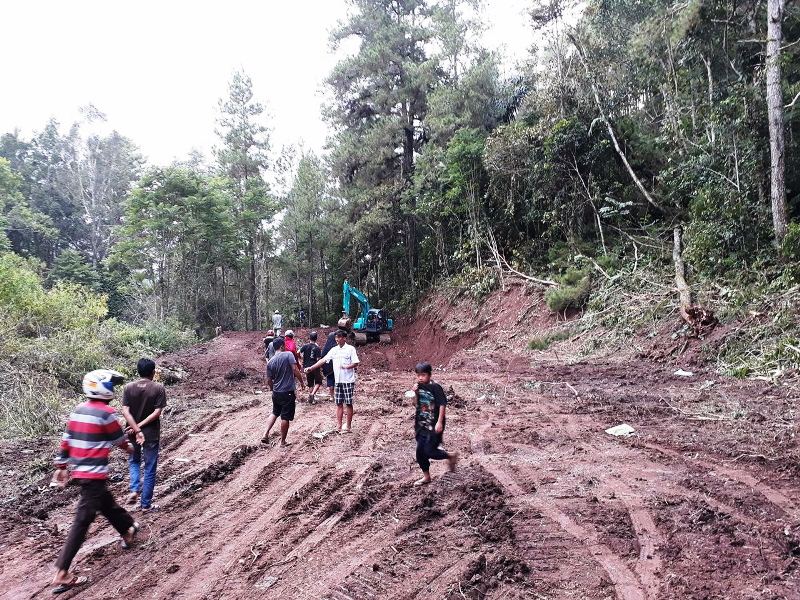 Warga Torut Tolak Tempat Pembuangan Sampah Sementara Didekat Bendungan Warga Torut Tolak Tempat Pembuangan Sampah Sementara Didekat Bendungan