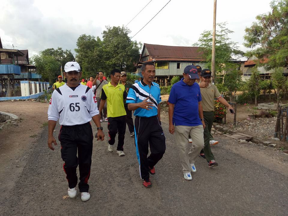 Sekkab Sidrap Jalan Sehat Bersama Guru Panca Lautang