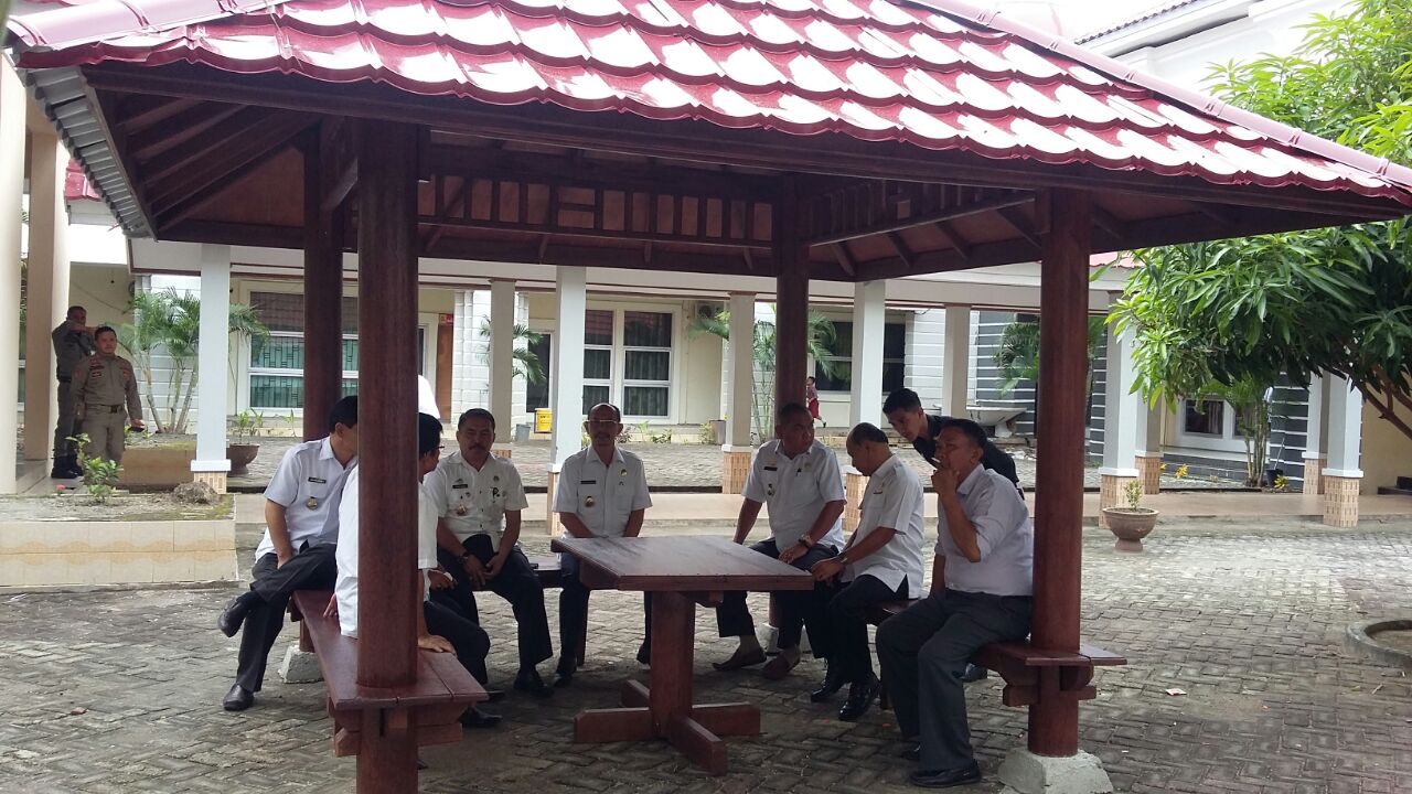 Kantor Bupati Jeneponto Siapkan Gazebo Untuk Perokok