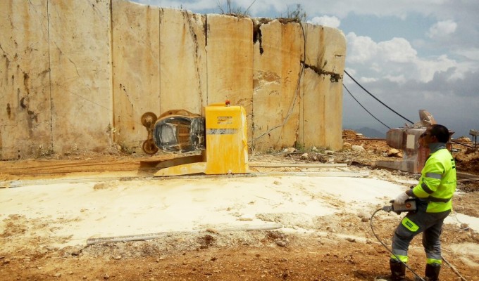 Warga Enrekang Khawatir Tambang Marmer Rusak Lingkungan