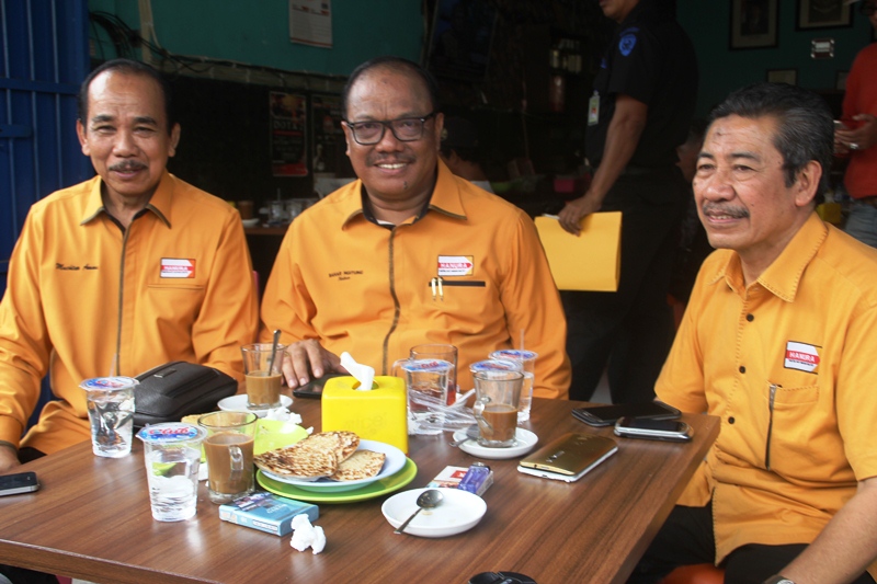 Obama Boyong Elite Hanura ke Parepare Obama Boyong Elite Hanura ke Parepare