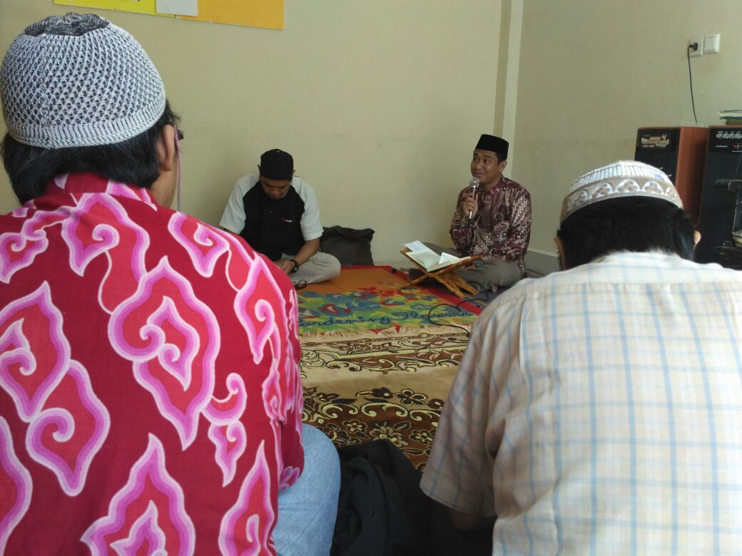 Majelis Dhuha Wisatahati: Menutup Pintu Kemiskinan