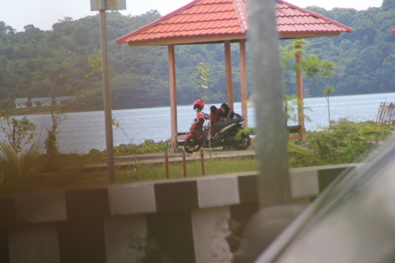 Taman Mattirotasi Jadi Tempat Pelajar Bermesraan