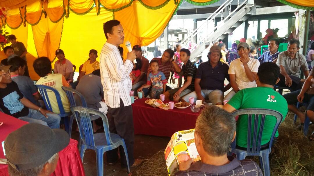 Dadakan, Calon Bupati Ini Diminta Jelaskan Programnya di Acara Pernikahan