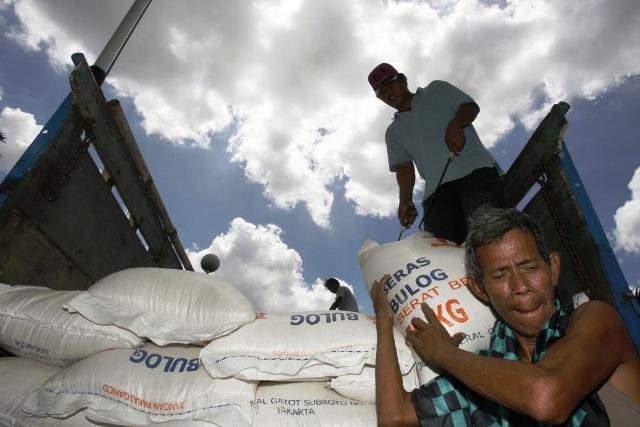 Mentan Jamin Stok Beras Nasional Cukup Hingga Akhir Tahun