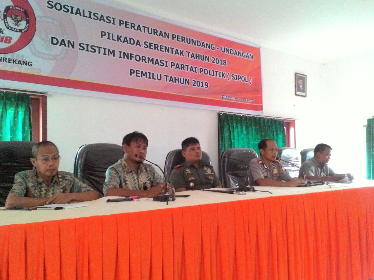 KPUD Enrekang Gencarkan Sosialisasi UU Pilkada