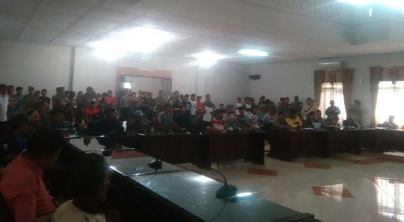 Warga Pincara Demo Pak Kades, Soroti Pengelolaan Anggaran Desa