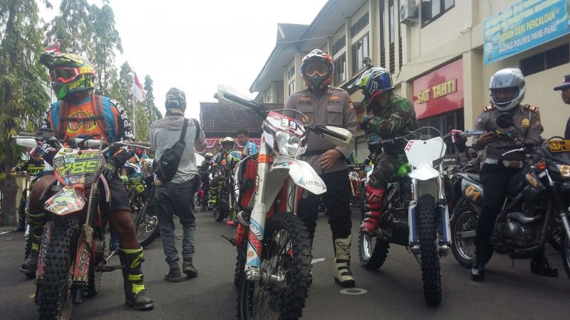 Jelajah Pegunungan ala Kotap dan Polres Parepare