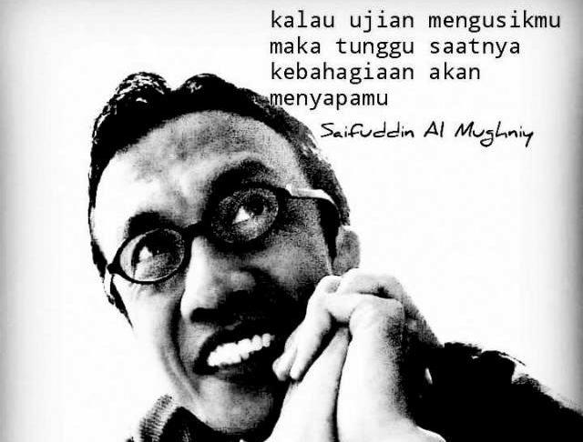 Esai: Aksara Diatas Tahta