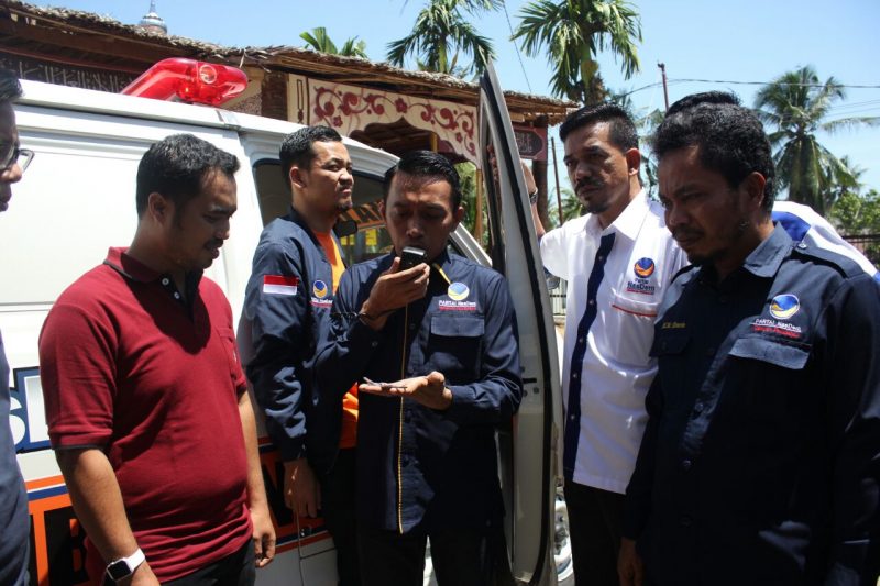 RMS Serahkan Ambulans untuk Warga Kajang