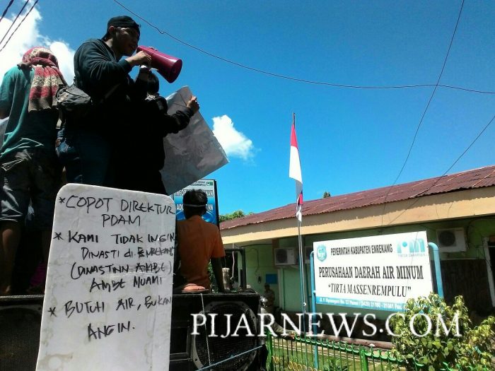 Pelayanan Buruk, Warga Anggareja Minta Dirut PDAM Enrekang Dicopot