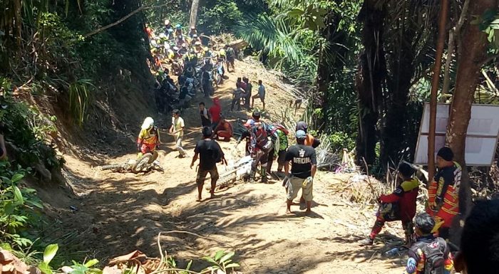 Peserta Trail Adventure di Sidrap Tembus 671 Rider