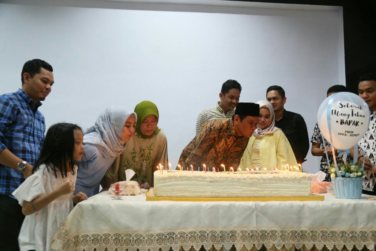 Rayakan Milad, Suardi Saleh Resmikan Baruga Rujab Wabup