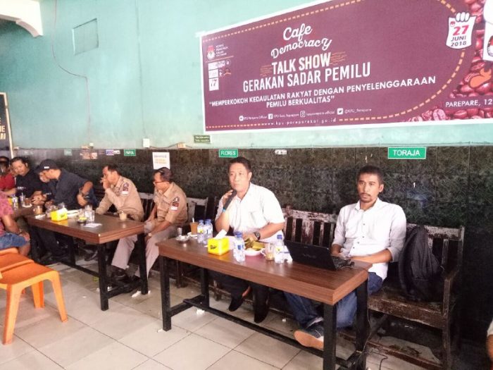 Pelajari Rekam Jejak Pasangan Calon, Kritis Menanggapi Janji-janji