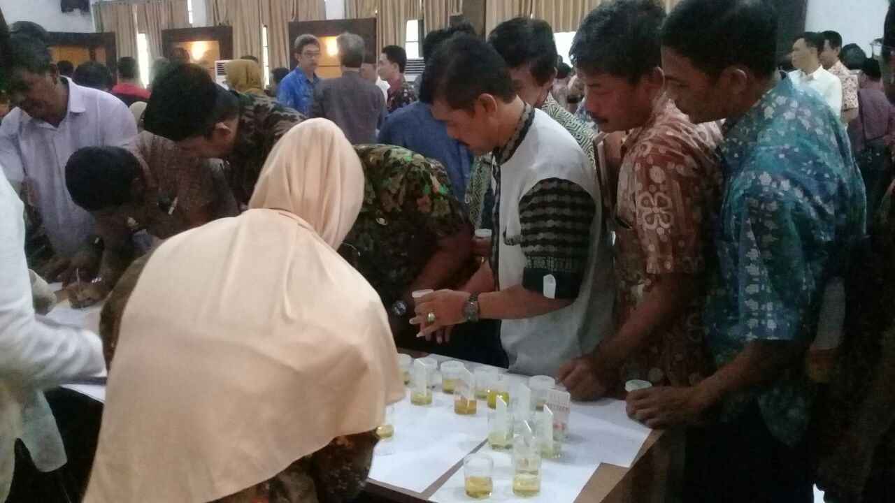 Mendadak, Ratusan ASN Pemkab Barru Jalani Tes Urine