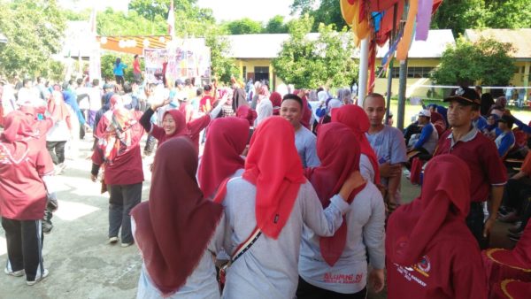 HUT SMAN 4 Pangkep, Guru dan Alumni Kompak Senam Bersama