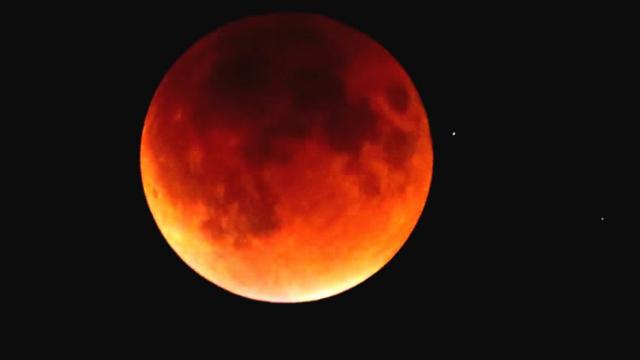 Malam Ini, Puncak Gerhana Bulan Diperkirakan Pukul 21.29 Wita