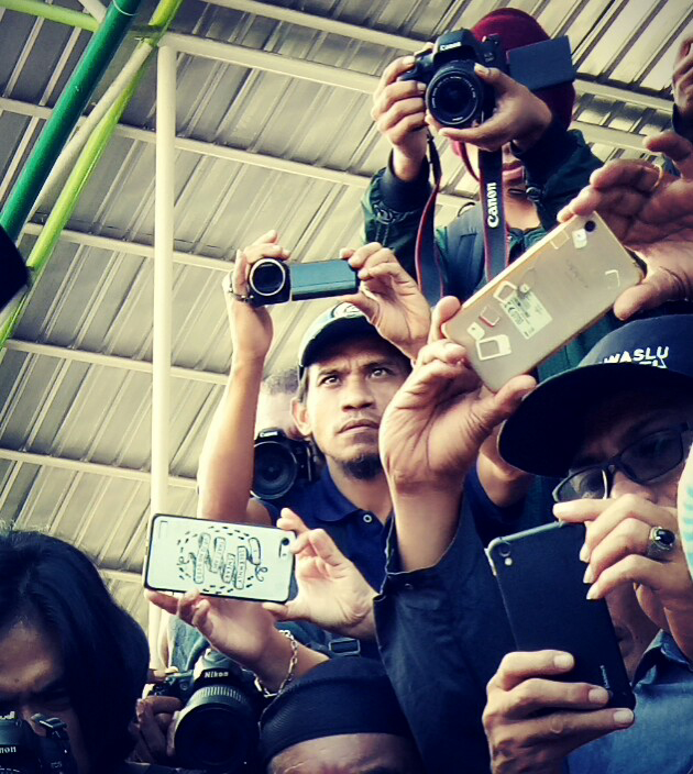 Menulislah dengan Pendekatan Cinta dan Spiritual !