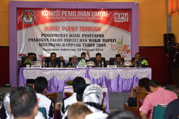 Rapat Pleno Terbuka KPUD Sidrap Tetapkan 2 Bapaslon Tidak Lolos