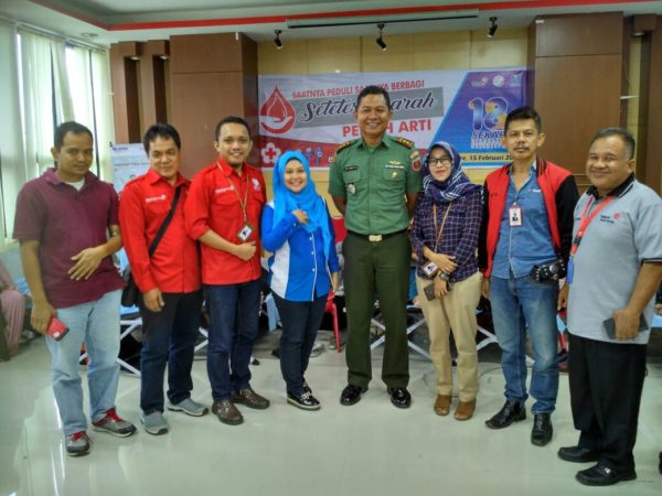 Sambut HUT Sekar Telkom, Witel Sulselbar Gelar Donor Darah