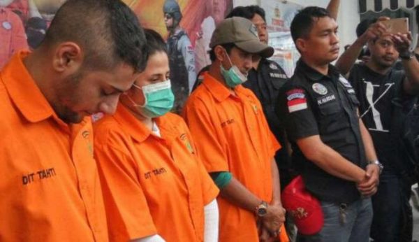 Dhawiya dan Pacarnya Ditahan, Kakak dan Iparnya Direhab