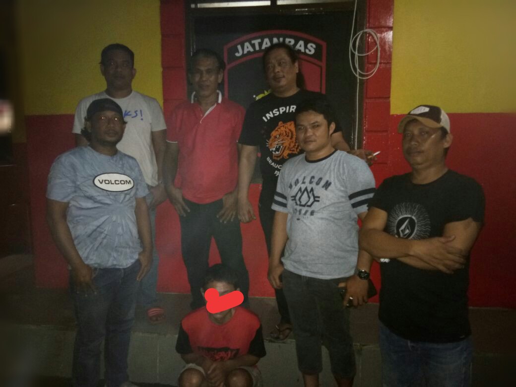Orangtua Menolak Serahkan Anaknya, Pelaku Curas Sembunyi di Kolam Ikan