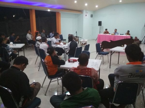Seru, Komunitas Obrass Gelar Dialog Pilwalkot di Cafe D’daenk