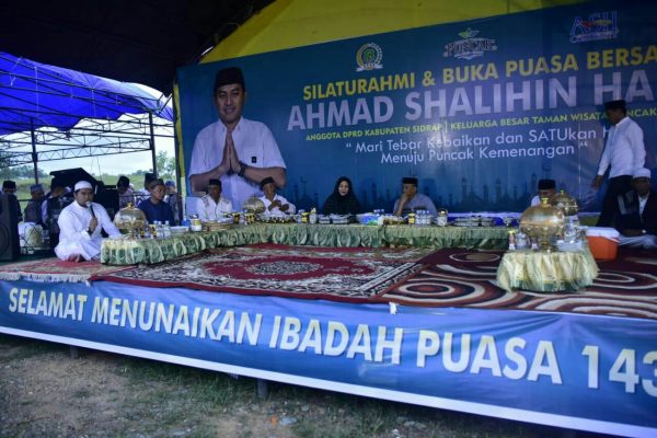 Momen Bukber Cara Pupuk Kebersamaan