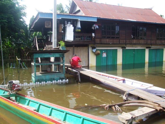 Dilanda Banjir, Bupati Sidrap Imbau SKPD Bantu Warga di Pesisir Danau Sidenreng