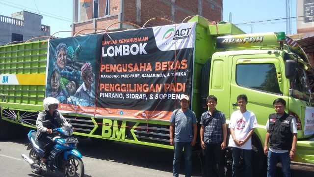 Pengusaha Beras Ajatapareng Kumpulkan 15 Ton Beras untuk Warga Lombok