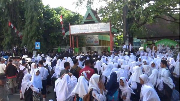 Lagi! Warga Segel SMPN 9 Parepare