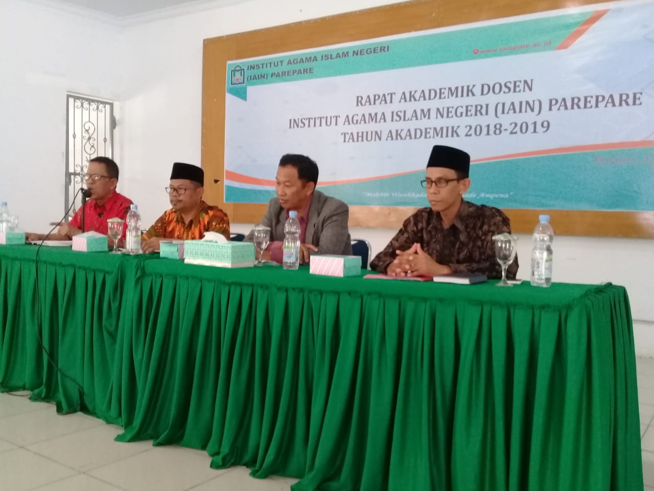 Berlakukan Kode Etik dalam Perkuliahan Berlakukan Kode Etik dalam Perkuliahan