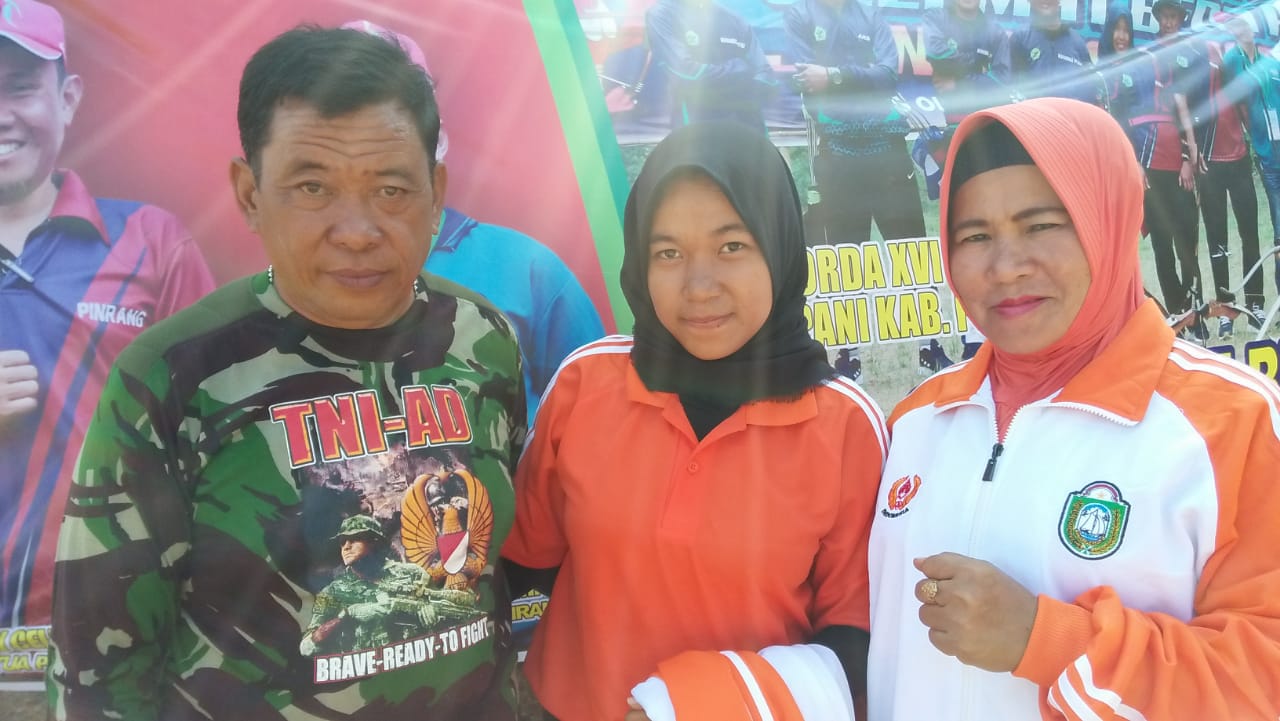 Mahasiswi IAIN Parepare Sumbang Emas Cabor Panahan Porda Sulsel Pinrang