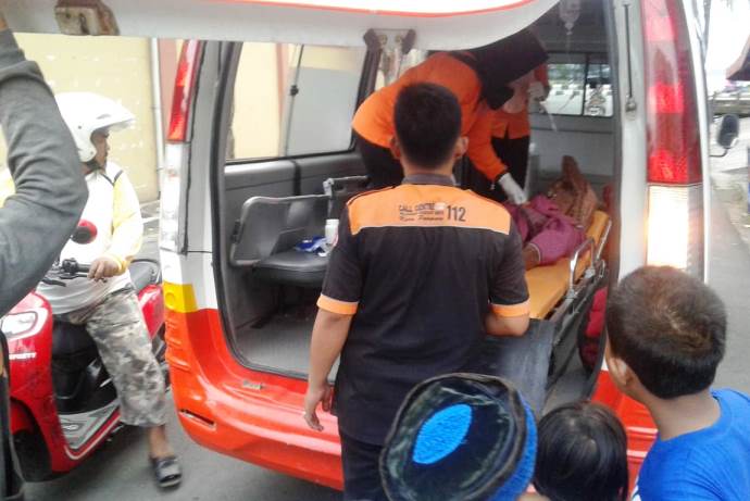 Hidup Terlunta-lunta,  Kakek Tuna Wisma Ditemukan Lemas di Pos Ronda