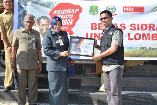 Peduli Korban Gempa Lombok, Pemkab Sidrap Serahkan Bantuan Beras 37,2 Ton