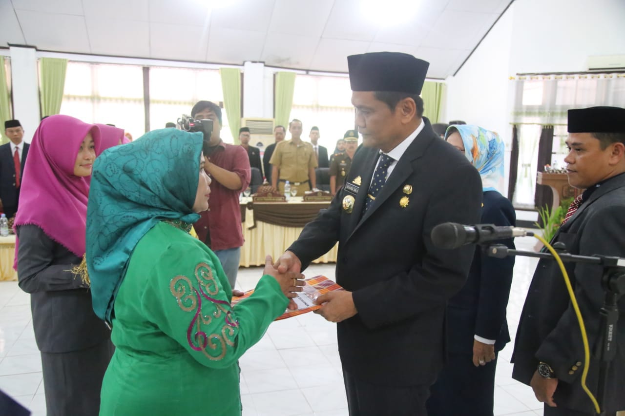 Bupati Barru Berharap PAW Anggota DPRD Barru Bisa Memacu Peningkatan Kinerja Lembaga