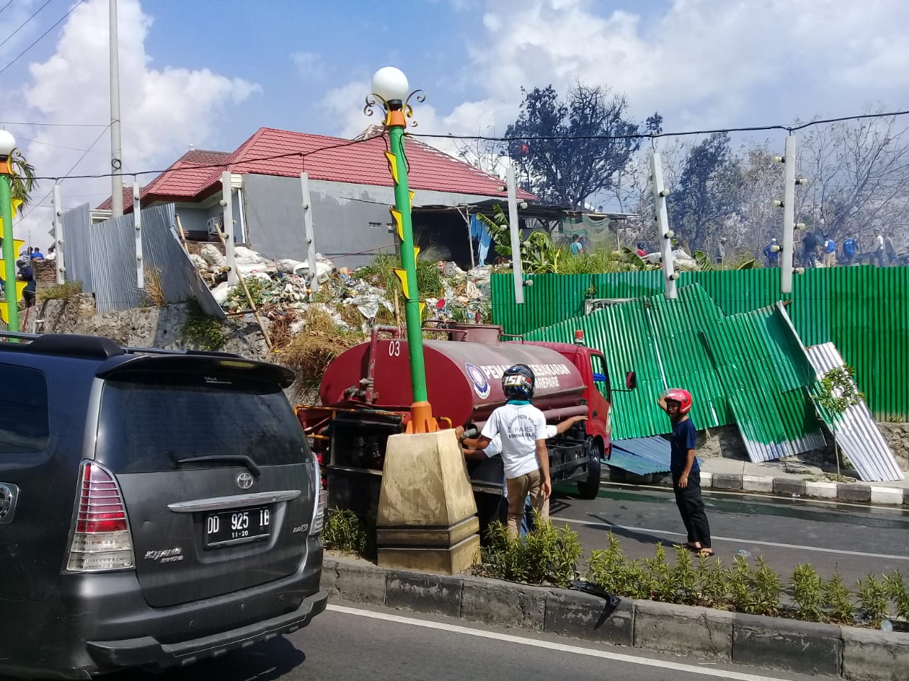 Pabrik Daur Ulang Plastik Terbakar