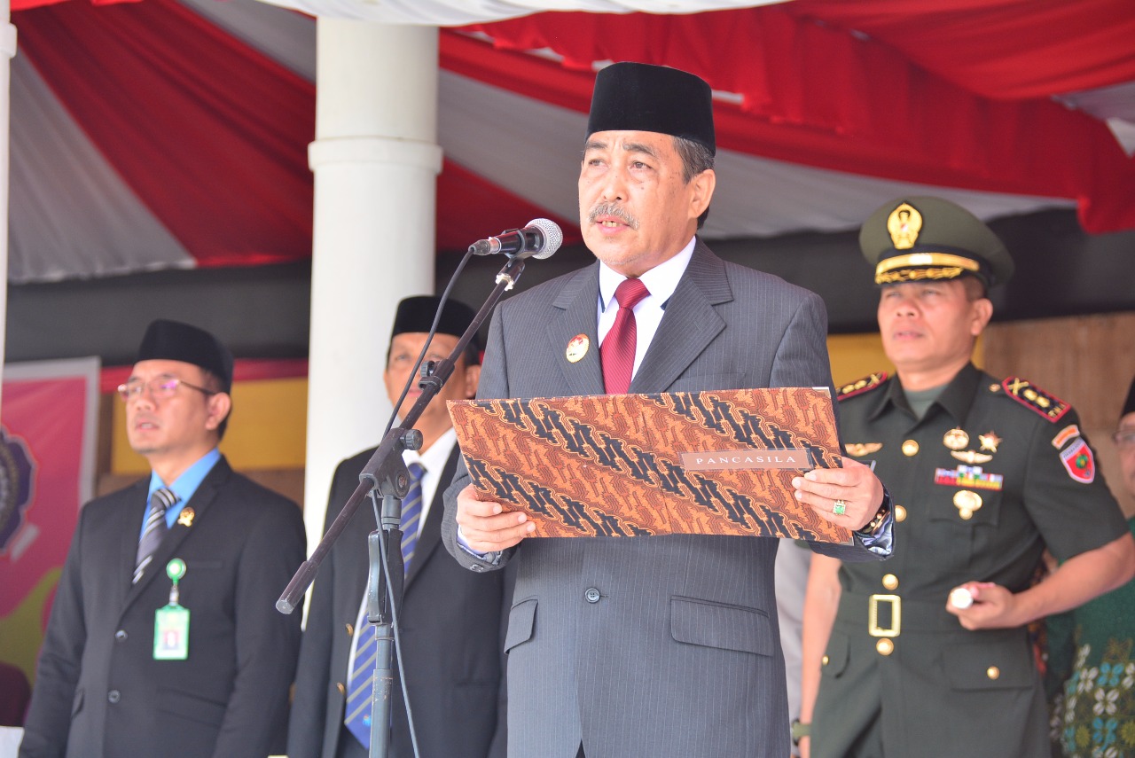 Irup Upacara HKN, Dollah Mando Ajak Warga Galakkan Germas