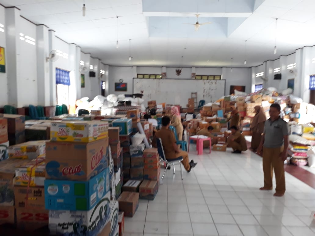 Bantuan Korban Gempa Sulteng di Aula Dinas Pendidikan Parepare.