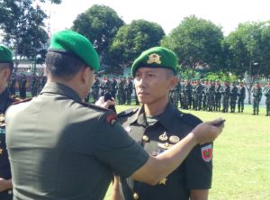 Serah terima jabatan.