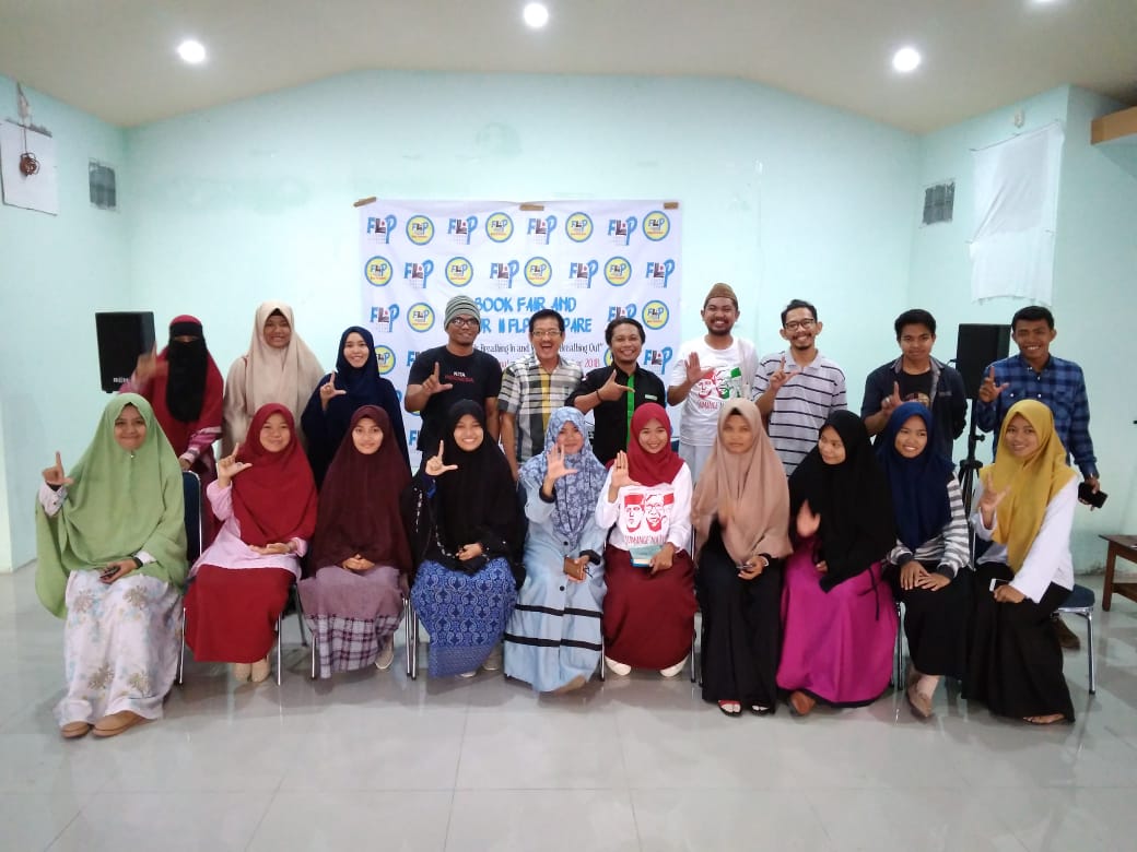 FLP Parepare Rekrut Anggota Baru dengan Pelatihan Menulis FLP Parepare Rekrut Anggota Baru dengan Pelatihan Menulis