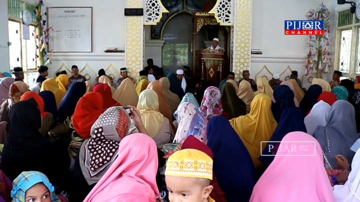 Suasana maulid Nabi Mubammad SAW di Masjid An-nur Latappareng, Desa Ajakkang, Kabupaten Barru.
