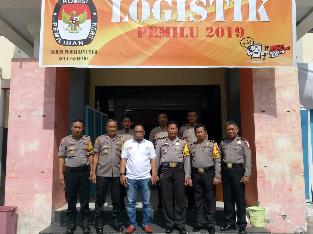 Jelang Pemilu 2019, Polres Parepare Kunjungi Gudang Logistik