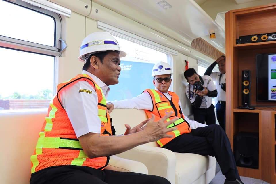 Menteri Perhubungan RI Budi Karya Sumadi, Tinjau Progres Proyek Rel Kereta Trans Sulawesi