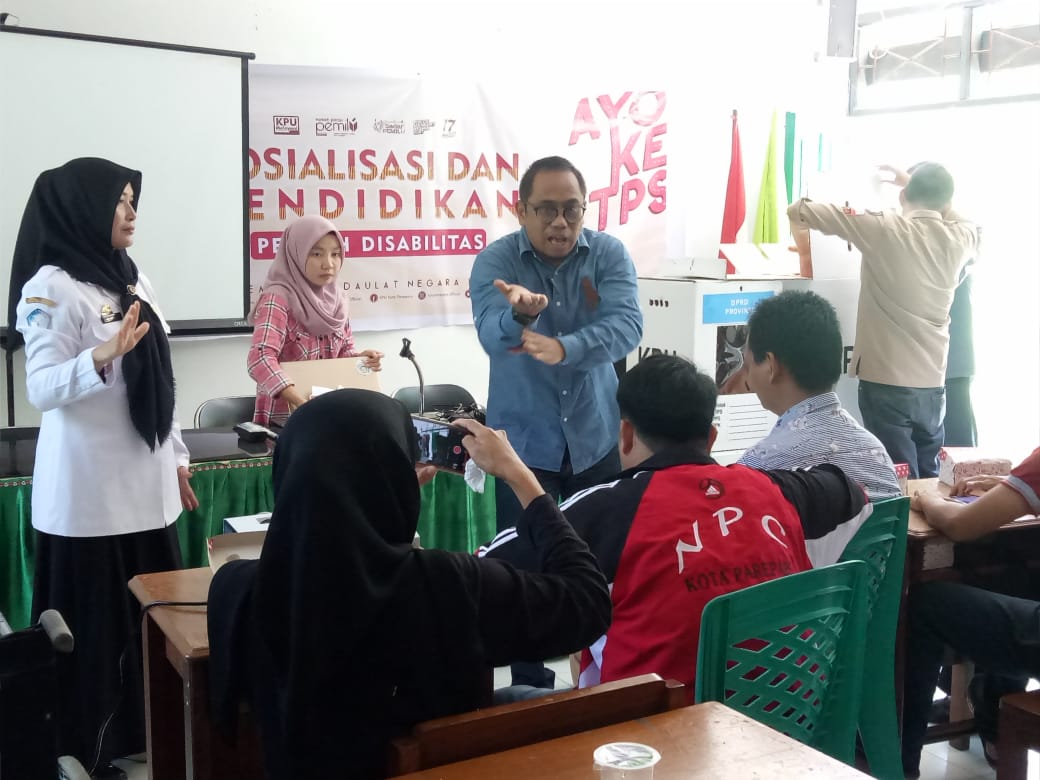 Maksimalkan Sosialisasi Penyandang Disabilitas, KPU Parepare Kunjungi SLB