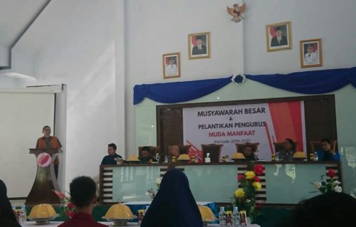 Pemkab Sidrap Puji Komunitas Muda Manfaat, Programkan Bagi-bagi Sembako dan Bedah Rumah