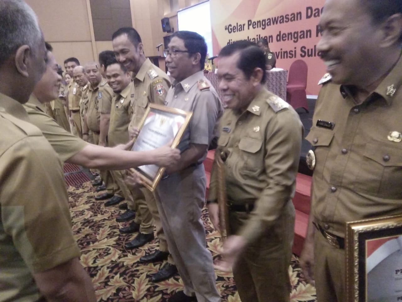 Pemkab Sidrap Raih Penghargaan TLHP Dari Gubernur Sulsel