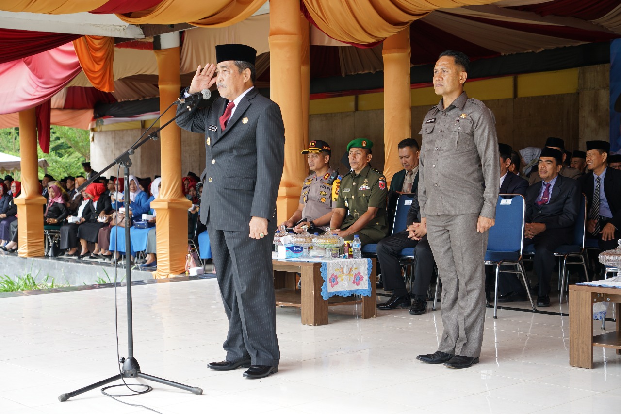 Ini Pesan Menteri Pendidikan yang Disampaikan Bupati Sidrap di Upacara Hardiknas
