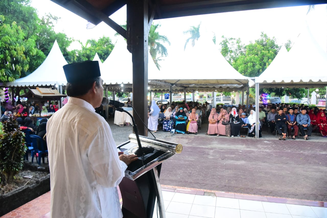 Gelar Buka Puasa Bersama, Dollah Mando: Perbanyak Sedekah
