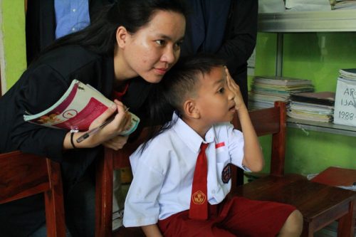 FK Unibos-Bosowa Peduli Gelar Skrining Mata Siswa di Maros, Ini 14 Titik Lokasinya